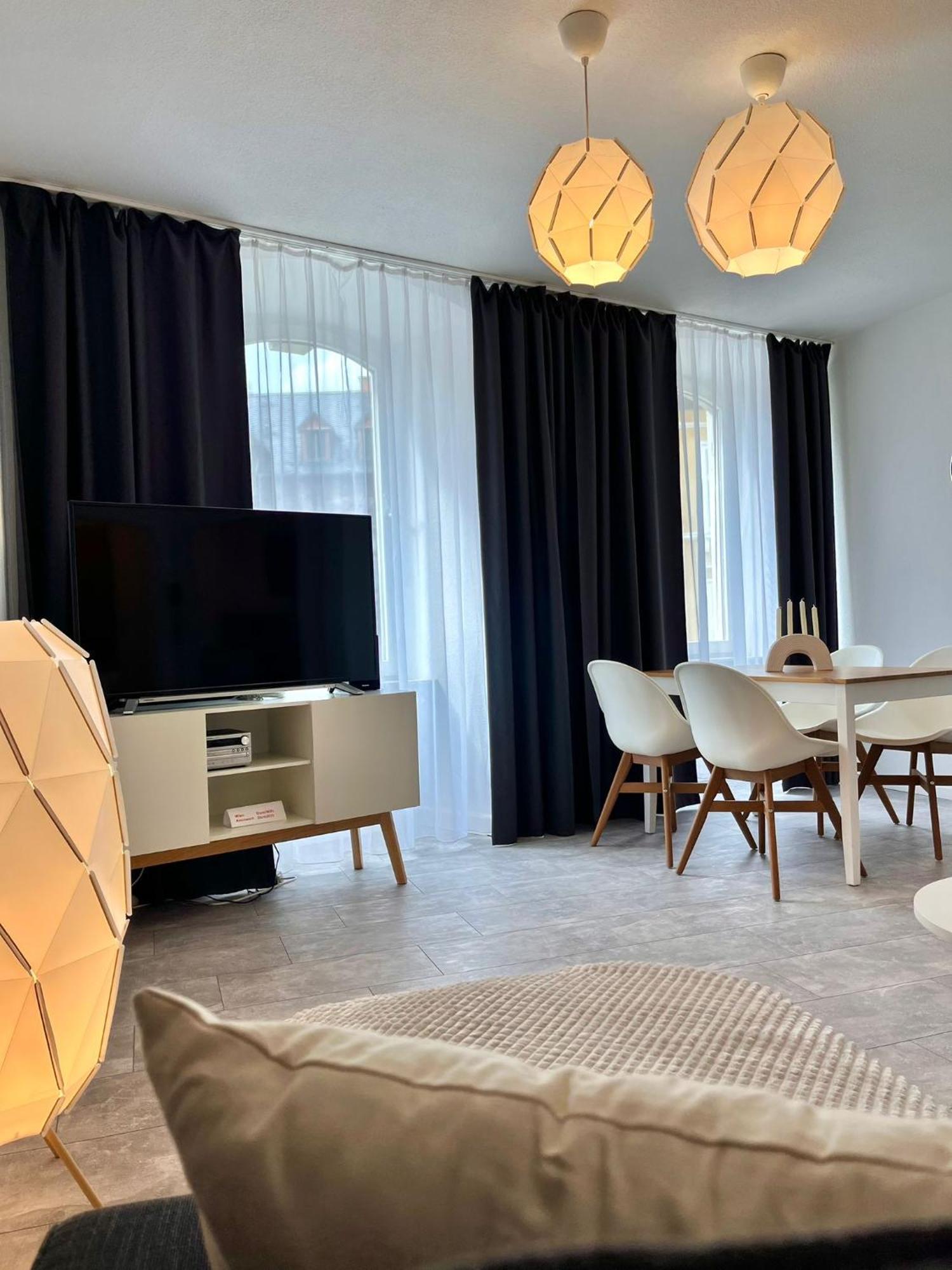 Ferienwohnung Bloom แบร์นคาสเทล-คืสท์ ภายนอก รูปภาพ